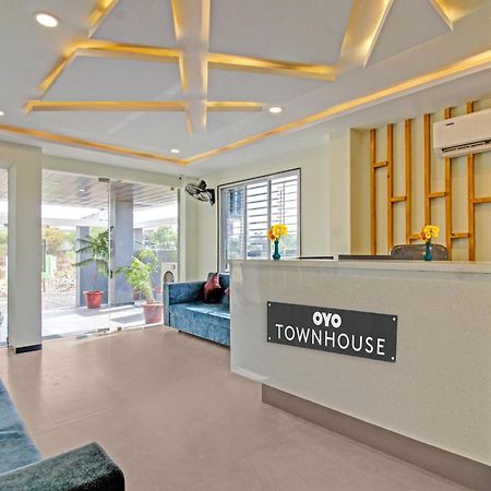 Townhouse Md Star Hotel Nagpur Exterior photo