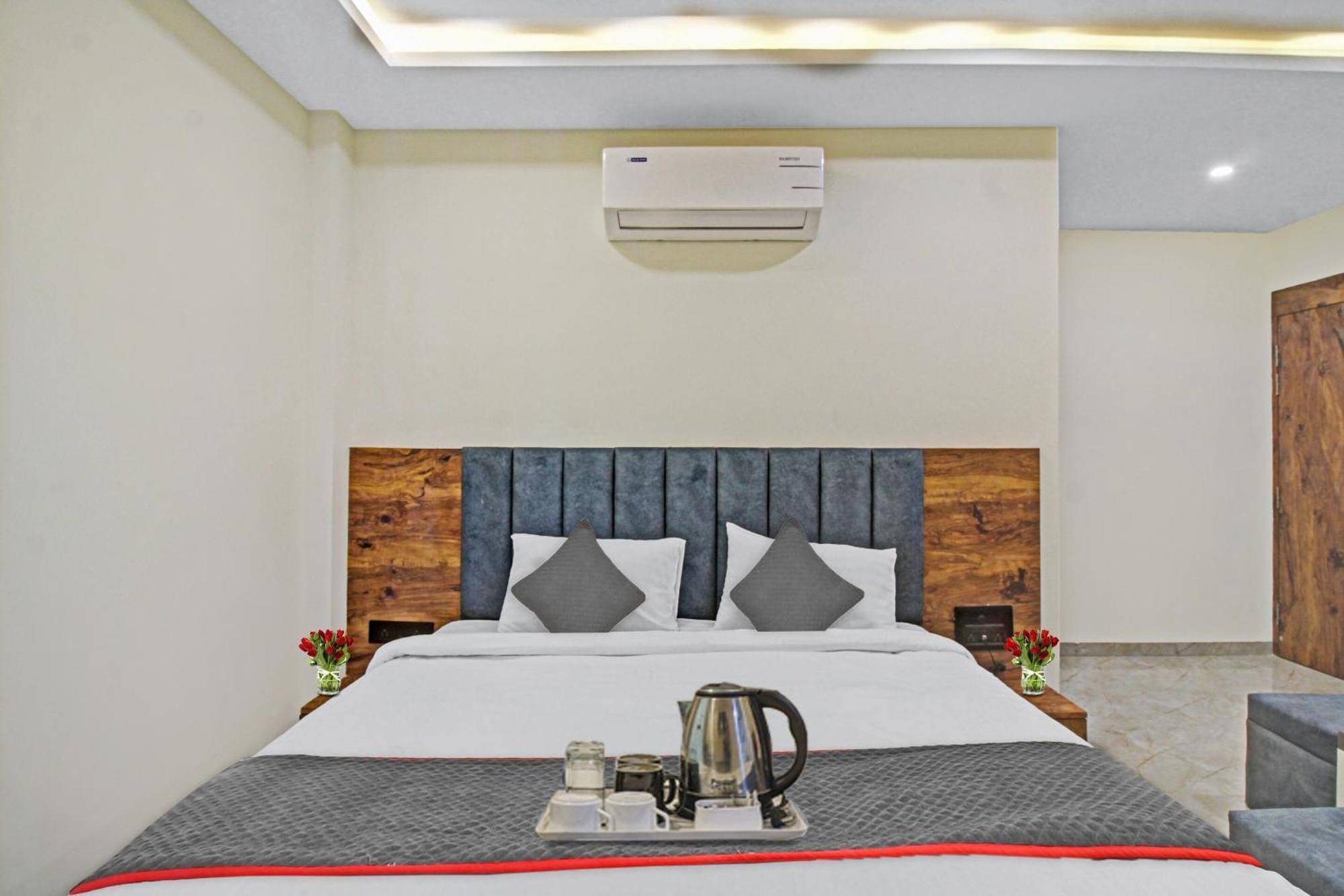 Townhouse Md Star Hotel Nagpur Exterior photo